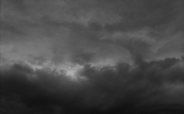 640px-Dark,_Clouds